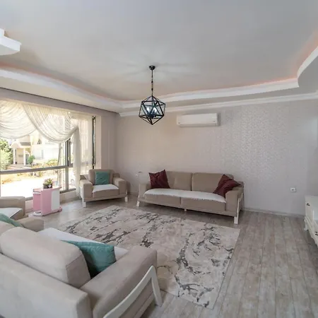 Appartement Splendid Flat Close To The Beach With Balcony And Shared Backyard In Fethiye *