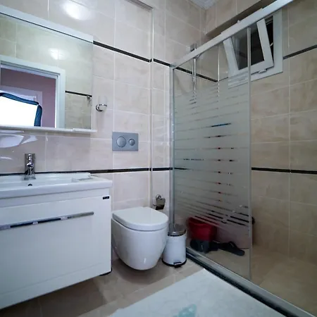 Splendid Flat Close To The Beach With Balcony And Shared Backyard In Fethiye